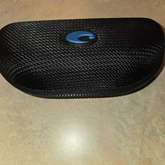 Costa Blackfin Sunglasses - Picture 1 of 6